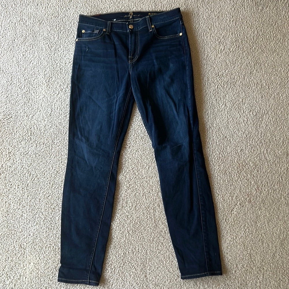 Seven for all mankind. The ankle skinny jeans. Womens size 29